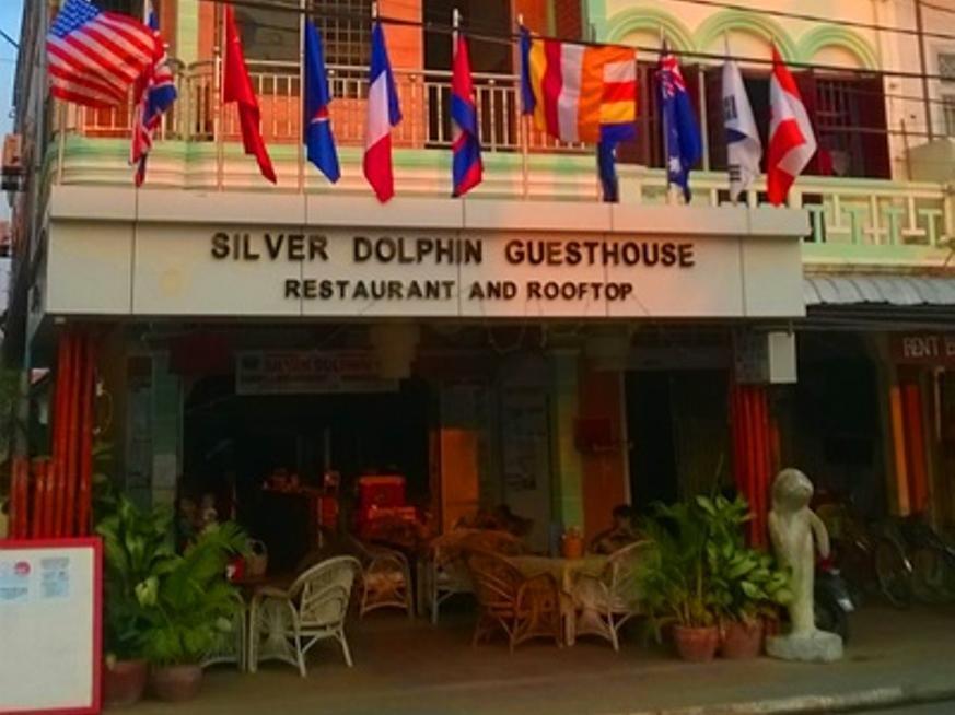 Silver Dolphin Guesthouse & Restaurant กระแจะ ภายนอก รูปภาพ